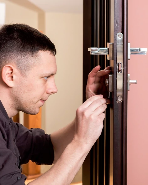 : Professional Locksmith For Commercial And Residential Locksmith Services in Gurnee