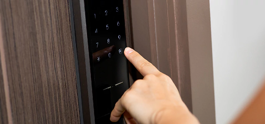 Smart Electric Locks Replacement Services in Gurnee