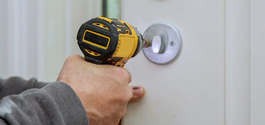 Street Locksmith For Smart Lock Repair in Gurnee