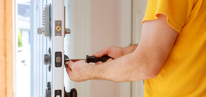 Eviction Locksmith For Key Fob Replacement Services in Gurnee