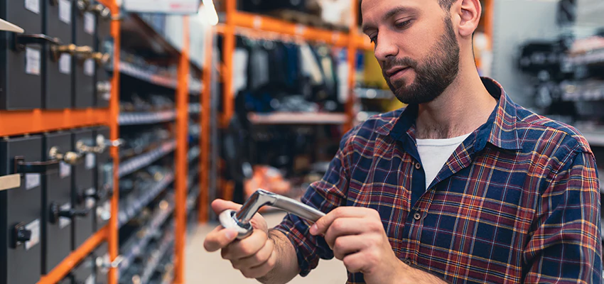 Locksmith For Retail Stores Lockout Services in Gurnee